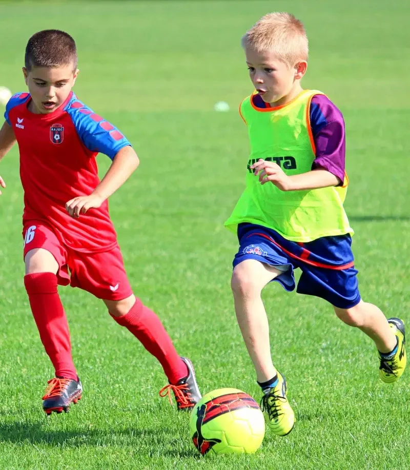 kinderen voetbal.jpg.webp