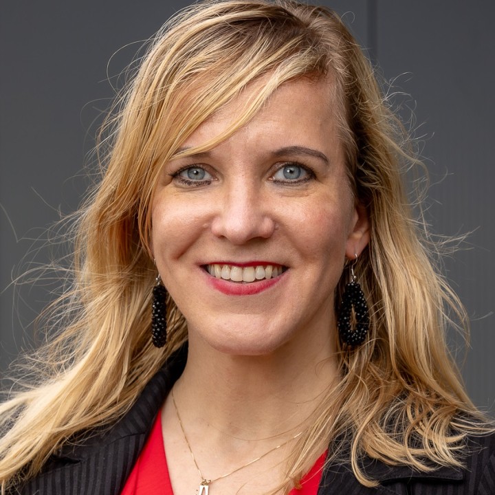 Angela van Buuren 2024.jpg