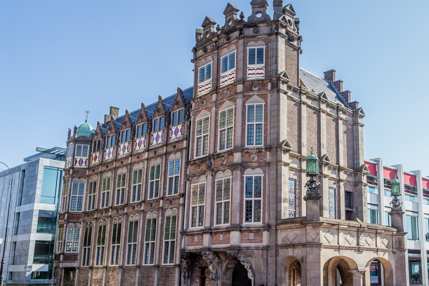 Gemeentehuis Arnhem.png